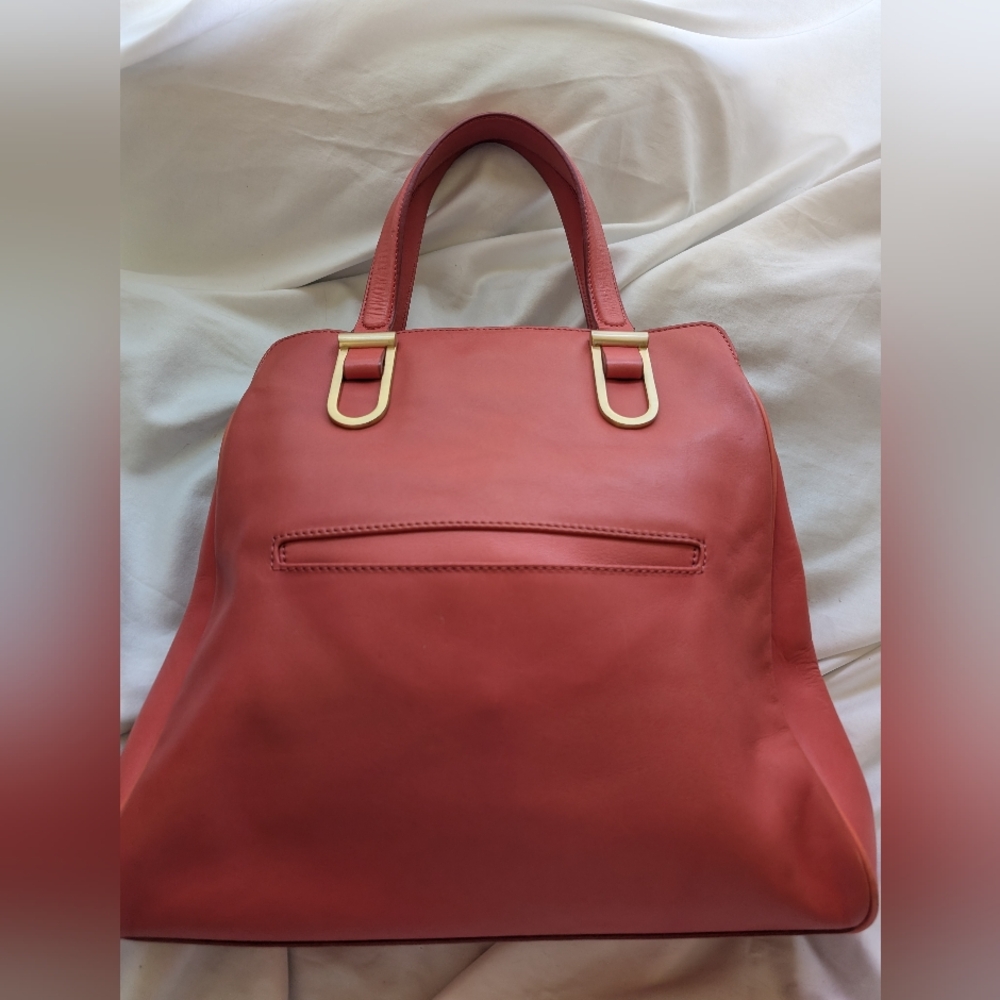 Elen Tracy Elegant Coral Handbag